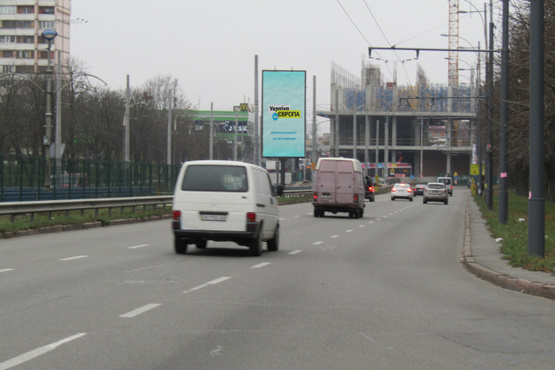 Фото рекламної площини за адресою Курбаса Леся ул. ,18 (Билла, Ощадбанк, АТБ-маркет, Эльдорадо), в напр. на Кольцевую дорогу.