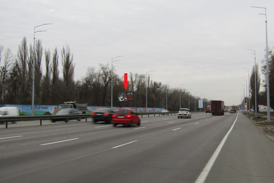 Фото рекламної площини за адресою Столичное шоссе (на разделителе), (АЗС"Shell", АЗС"ANP"), в направл. просп.Науки