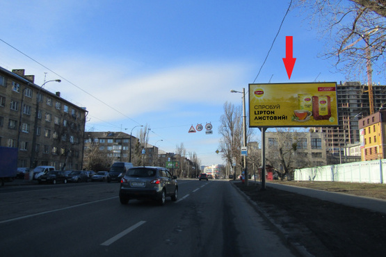 Фото рекламной плоскости по адресу Пражская ул., 12, (Макдональдз, ТЦ "Дарница", Novus),в направ. Дарницкой площади