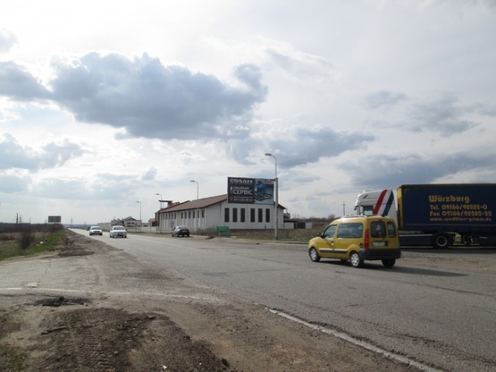 Фото рекламної площини за адресою Лозовенковский просп., в направлении просп. Людвига Свободы