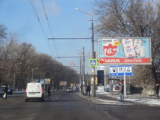 Фото рекламной плоскости по адресу Запорожское шоссе - Генерала  Пушкина ул., в сторону Хмельницкого пр.