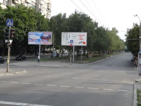 Фото рекламної площини за адресою Поля пр. - Антоновича ул., из центра