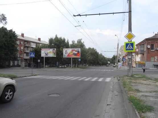 Фото рекламної площини за адресою Поля пр. - Ульянова ул., в центр