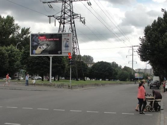 Фото рекламної площини за адресою Поля пр. - Стромцова ул., из центра
