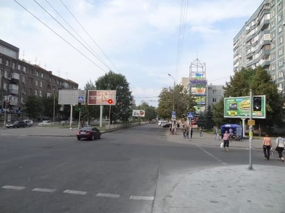 Фото рекламної площини за адресою Поля пр. - Антоновича ул., в центр
