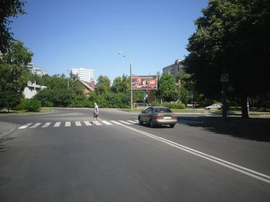 Фото рекламной плоскости по адресу м. Рівне, вул. Міцкевича, в районі перехрестя з вул. Пушкіна