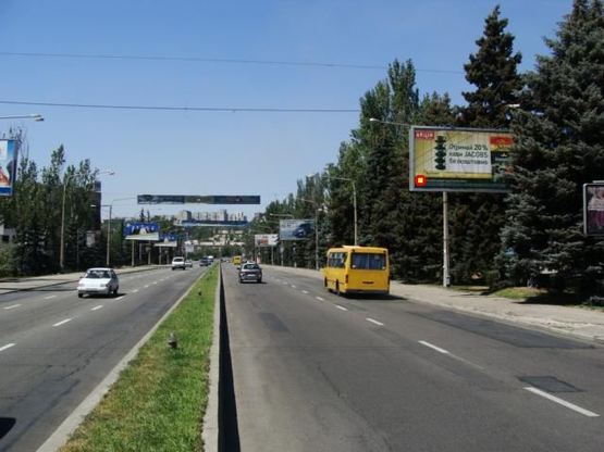 Фото рекламної площини за адресою пр.Соборний 111/2 – дамба, ЗАГС , ст.А (призматрон)