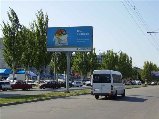Фото рекламної площини за адресою вул.Чумаченко - вул.Ситова, ст.А (призматрон)