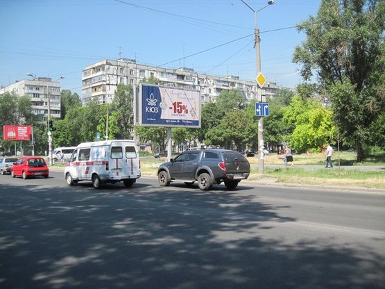 Фото рекламної площини за адресою вул.Шкільна - вул.Фортечна , ст.А (призматрон)