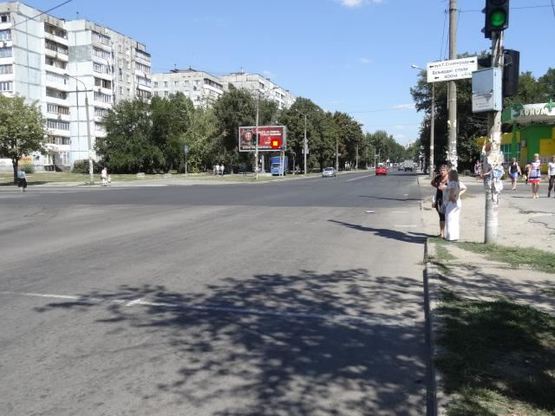 Фото рекламной плоскости по адресу вул.Шкільна - вул.Фортечна , ст.Б (призматрон)