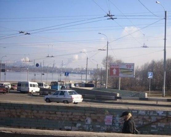 Фото рекламной плоскости по адресу вул.Плотинна  - район Правобережного пляжу, ДГЕС, ст.А (призматрон)