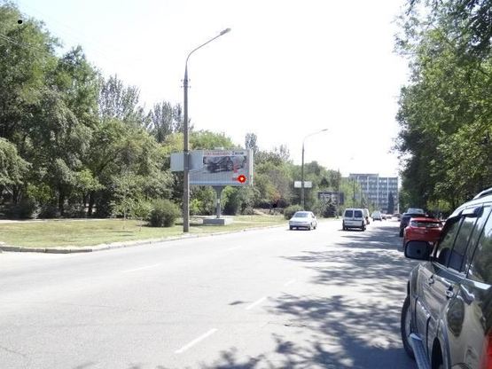 Фото рекламної площини за адресою вул.НезалежноїУкраїни – пл.Профсоюзів, ст.Б (призматрон)