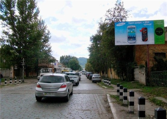 Фото рекламной плоскости по адресу Липинського-Б.Хмельницького вул.,176