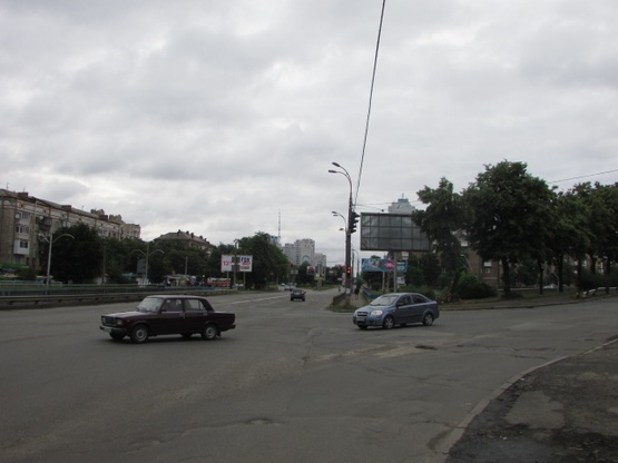 Фото рекламной плоскости по адресу Миколи Василенка (виїзд до проспекту Перемоги) ст.М"Берестейська