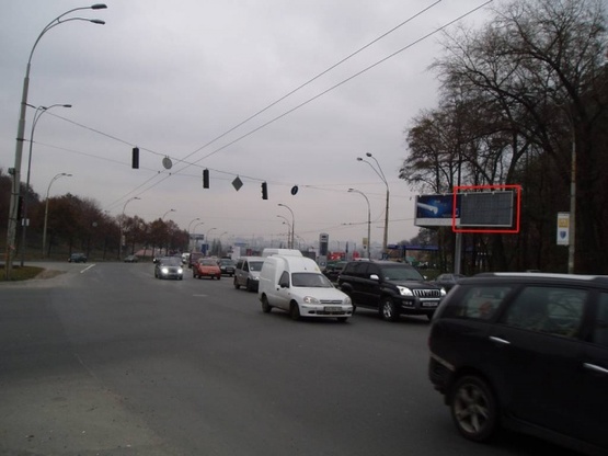 Фото рекламної площини за адресою Дружбы Народов бульвар (площадь ГВОВ) зелёная зона - ( 1 )