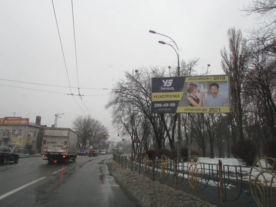 Фото рекламної площини за адресою Освободителей  / Андрея Малышко ул. (парк"Победы")