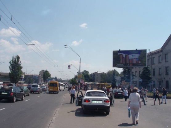 Фото рекламной плоскости по адресу Победы проспект, 83/2, выход ст.М"Святошино"
