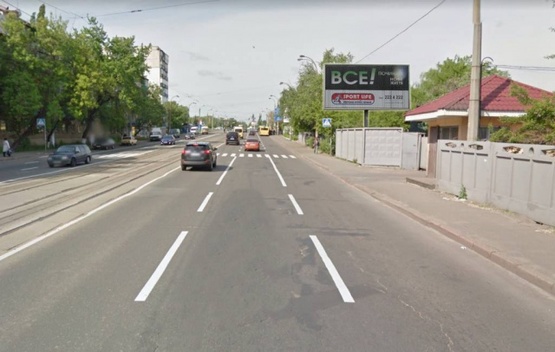 Фото рекламной плоскости по адресу вул. Привокзальна, 10 напроти