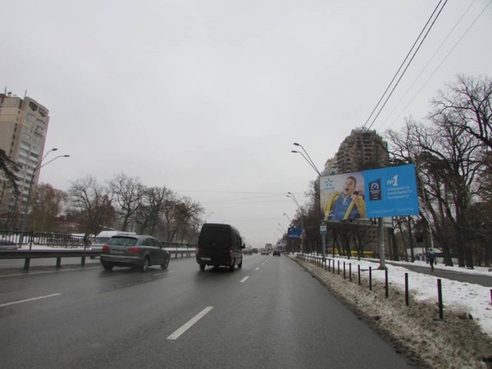 Фото рекламной плоскости по адресу Перемоги проспект /  Чорнобильська (рух до Киева)