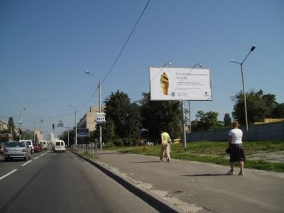 Фото рекламной плоскости по адресу Автозаводская, 70 м от Луговой