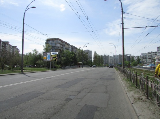 Фото рекламной плоскости по адресу Маршала Тимошенка, 4 рух від М"Мінська"або Зої Гайдай