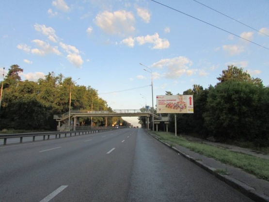 Фото рекламной плоскости по адресу Перемоги проспект, виїзд із міста (біля  пішохідного переходу), рух в напрямку Житомира