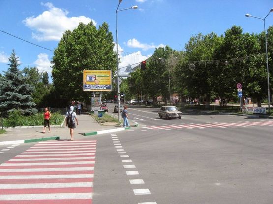 Фото рекламної площини за адресою ул. Ленина угол ул. 1 Мая