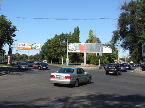 Фото рекламної площини за адресою Краснова Артилерийская правая А1