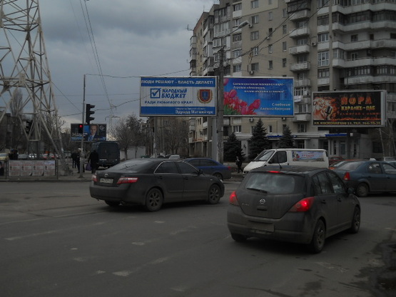 Фото рекламної площини за адресою Люстдорфская дор. Малиновского №1/1 правая А2