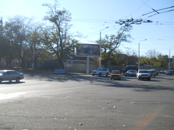 Фото рекламної площини за адресою Стуса Василия угол Мельницкой А1