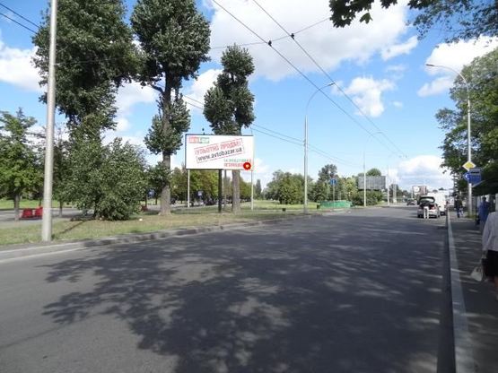 Фото рекламной плоскости по адресу пр. Воздухофлотский 75-77 напротив Аеропорта в центр