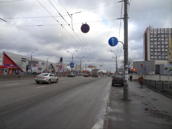 Фото рекламної площини за адресою Мoскoвский пр-т АЗС КЛО перед Петрoвкoй