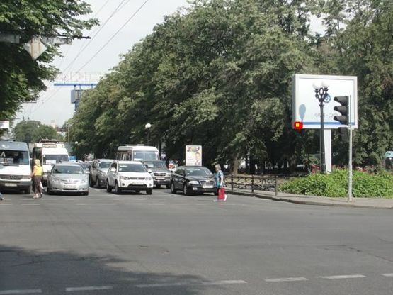 Фото рекламной плоскости по адресу Набережная Победы ул., 106а - Победы пл.