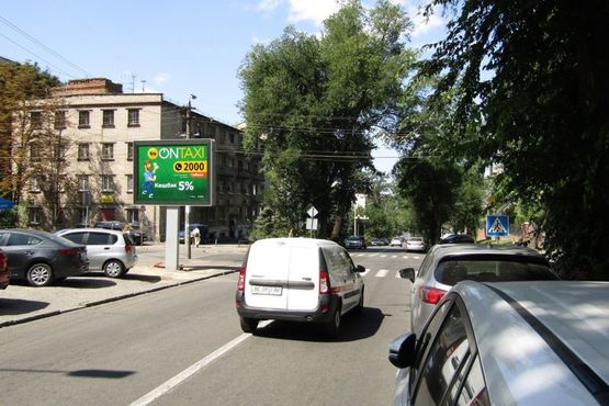 Фото рекламної площини за адресою m048B,вул. Шевченка - вул. Володимира Моссаковського