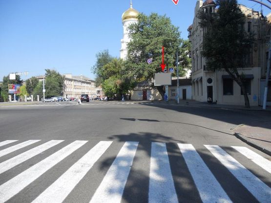 Фото рекламной плоскости по адресу s208A,вул. М. Грушевського (К. Лібкнехта), біля буд. 4а