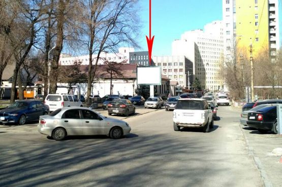 Фото рекламной плоскости по адресу s210A1,узв. Крутогірний (Рогальова) - вул. Ливарна, в напрямку до Набережної