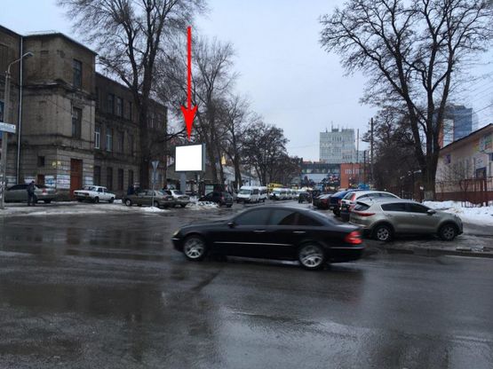 Фото рекламної площини за адресою t053B,пл. Успенська (Дем'яна Бєдного) - вул. Якова Самарського