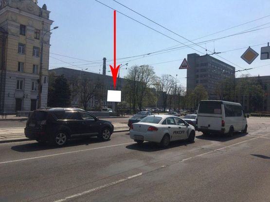 Фото рекламної площини за адресою t076B,вул. Робоча в районі буд. 99, на світлофорі