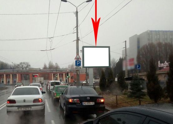 Фото рекламной плоскости по адресу t106A,вул. Титова - вул. Макарова, біля ТРЦ "Апполо", біля світлофора