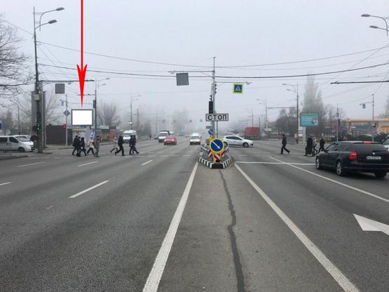 Фото рекламної площини за адресою t121B,просп. Слобожанський - вул. Столєтова, навпроти ТЦ Наша правда, на світлофорі