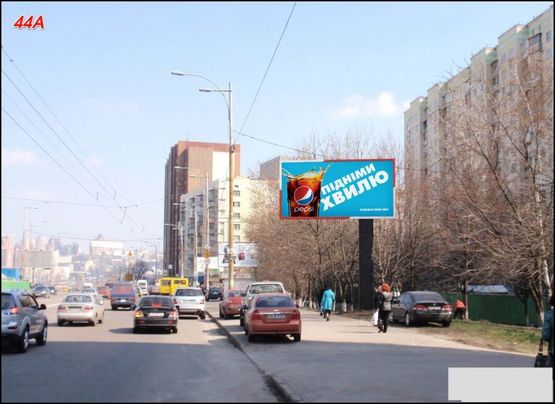 Фото рекламної площини за адресою (225353) Голосеевский пр., в центр к Автовокзалу