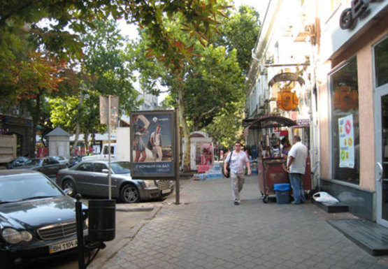 Фото рекламної площини за адресою Екатерининская, 14 B