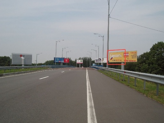 Фото рекламної площини за адресою Бориспольская трасса-8 ( из  Аэропорта, справа)