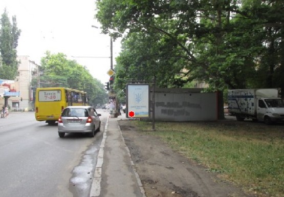 Фото рекламної площини за адресою Сегедская ул. №13 А