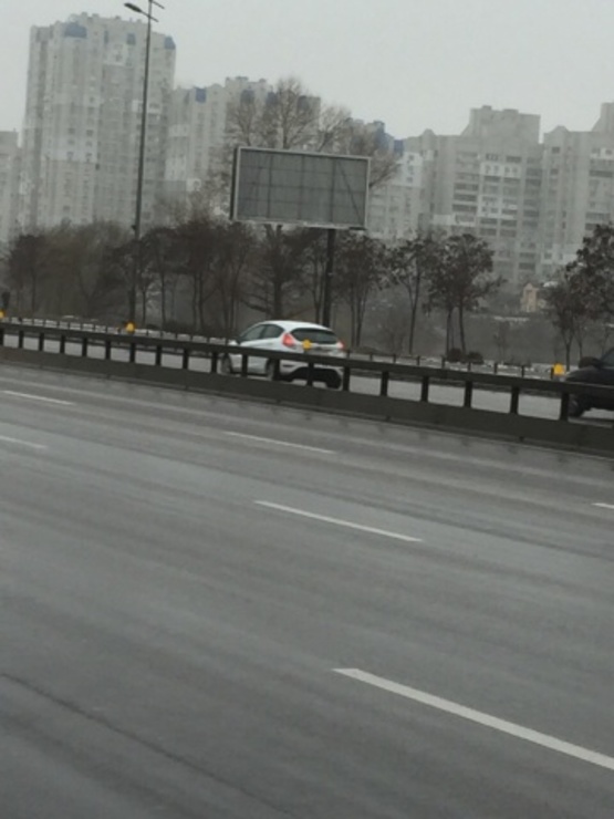 Фото рекламної площини за адресою пр.Бажана,36 ст.м.Харьковская-ст.м.Позняки в центр