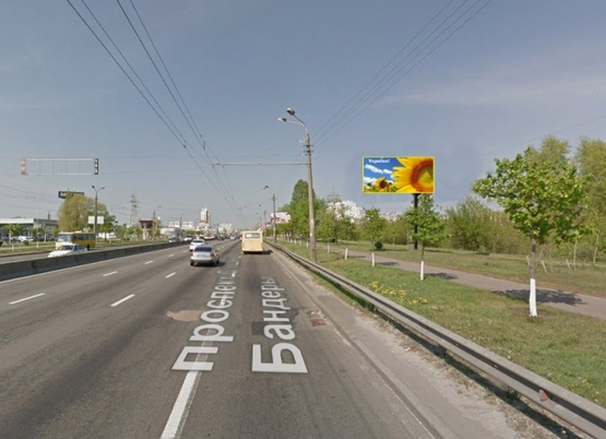 Фото рекламной плоскости по адресу пр.С.Бандери,26 В (ТЦ МЕТРО /ТЦ Блокбастер)