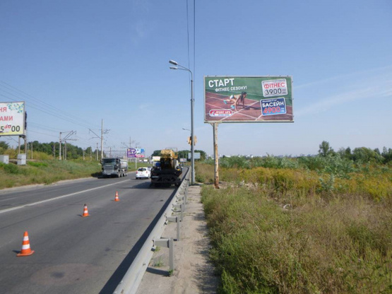 Фото рекламной плоскости по адресу Повітрофлотський проспект (Нова дорога),  150 метрів від з'їзду з Кільцева дорога, рух в напрямку центру Киева