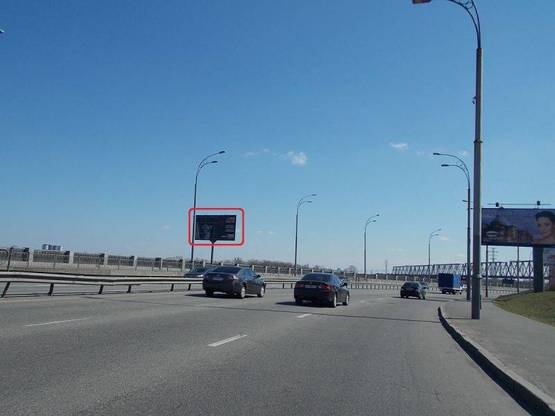 Фото рекламной плоскости по адресу Набережно- Рыбальская (рестораном "Мандарин") в сторону центра