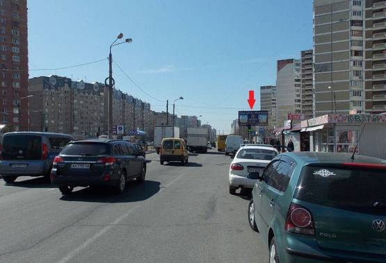 Фото рекламной плоскости по адресу Ахматовой Анны ул., 4(светофор)