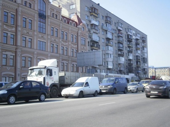 Фото рекламної площини за адресою Набережно-Крещатитская, 9